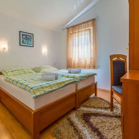 Appartement Pekera *