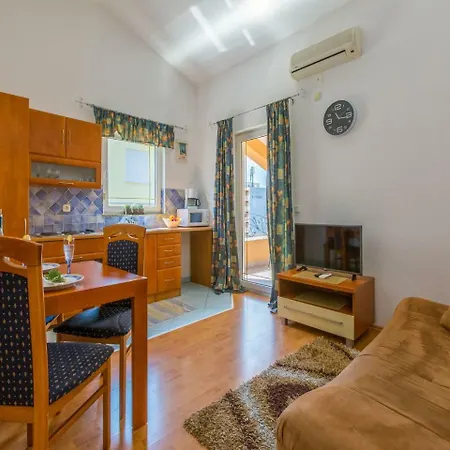Pekera Apartment *