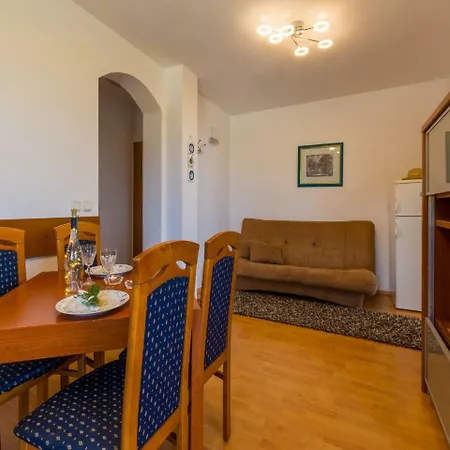 Pekera Apartment Selce