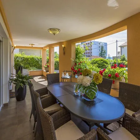 Pekera Apartment *