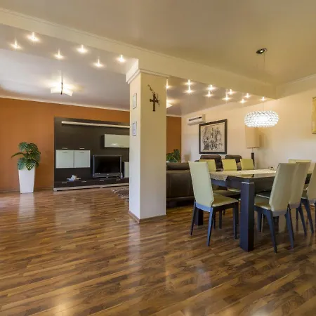 Pekera Apartment *